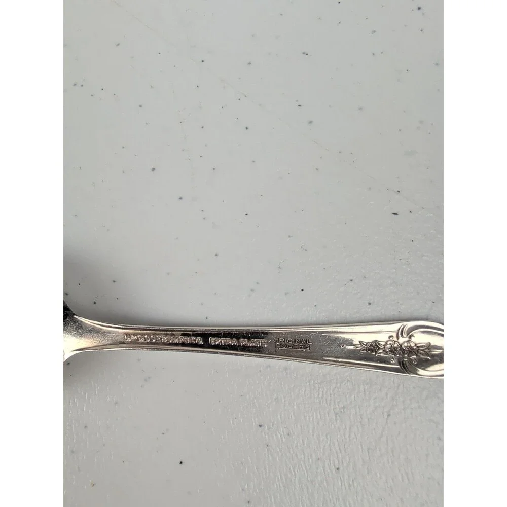 Wm Rogers MAGNOLIA Inspiration Silver Plate 1951 Original Mfg Co Flatware